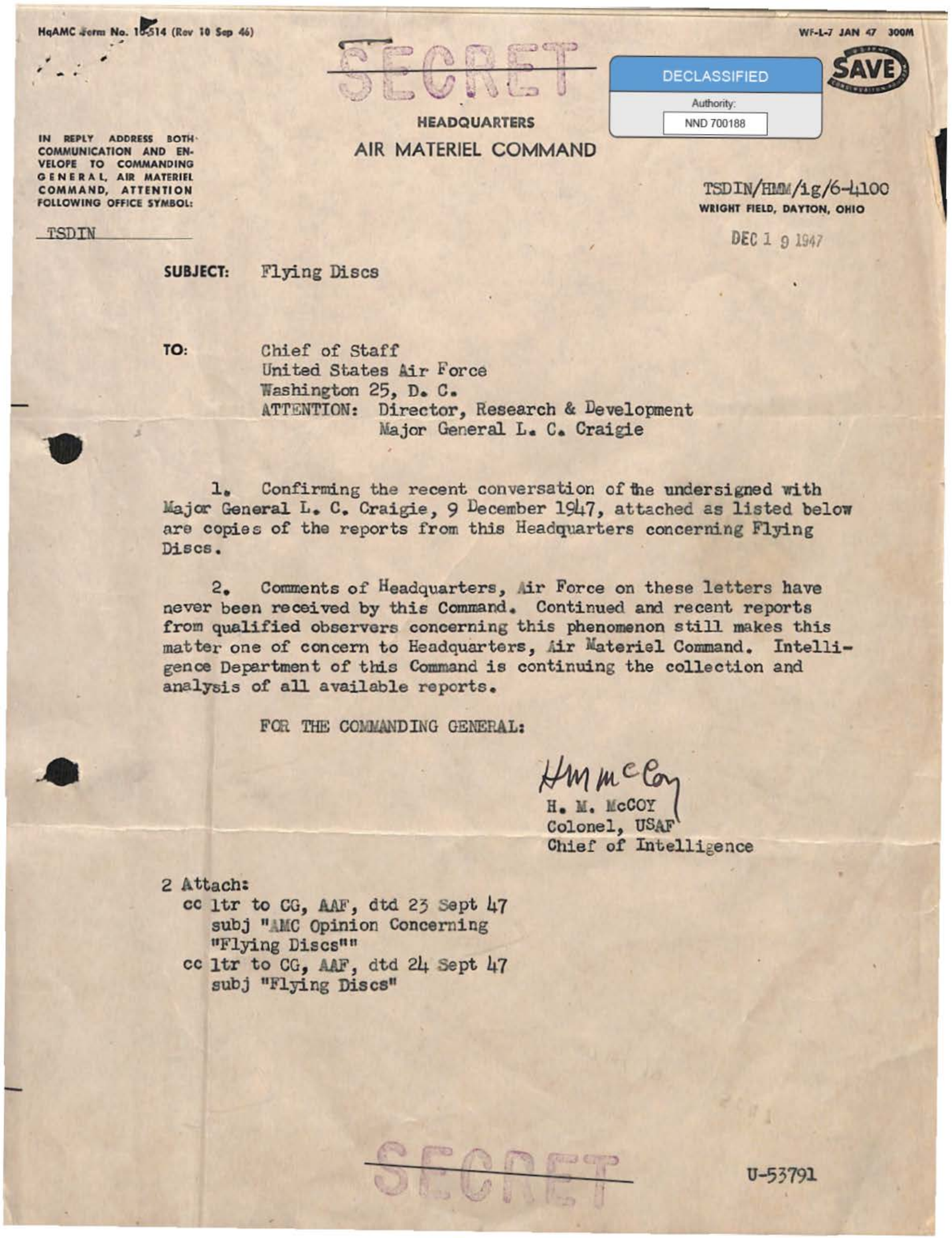 Source-derived scan of the first page of the December 1947 Air Materiel Command memo to the Chief of Staff of the United States Air Force, subject 'Flying Discs', with the typewritten 'AIR MATERIEL COMMAND' letterhead and the 'TO: Chief of Staff' routing block.